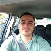 Profesor de inglés con amplia experiencia en la enseñanza tanto a niños como adultos. Utilizo diferentes herramientas con el objetivo de que logres el aprendizaje de una segunda lengua